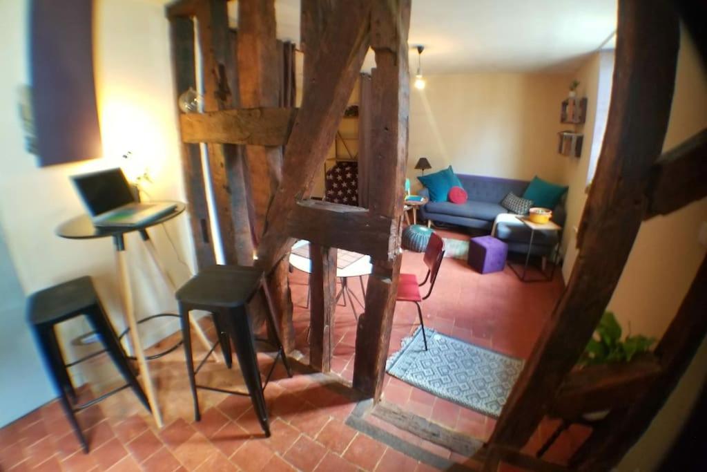 Cosy Apartment By The Magical Marais De Bourges Eksteriør bilde